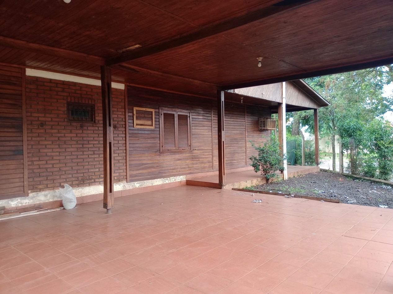 CASA DE 5 DORMITORIOS EN ALQUILER