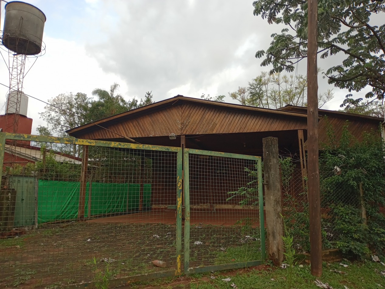 CASA DE 5 DORMITORIOS EN ALQUILER