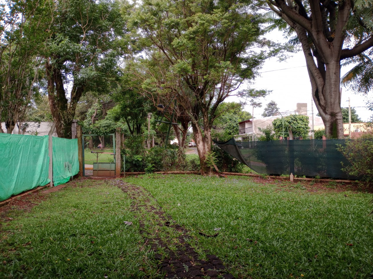CASA DE 5 DORMITORIOS EN ALQUILER