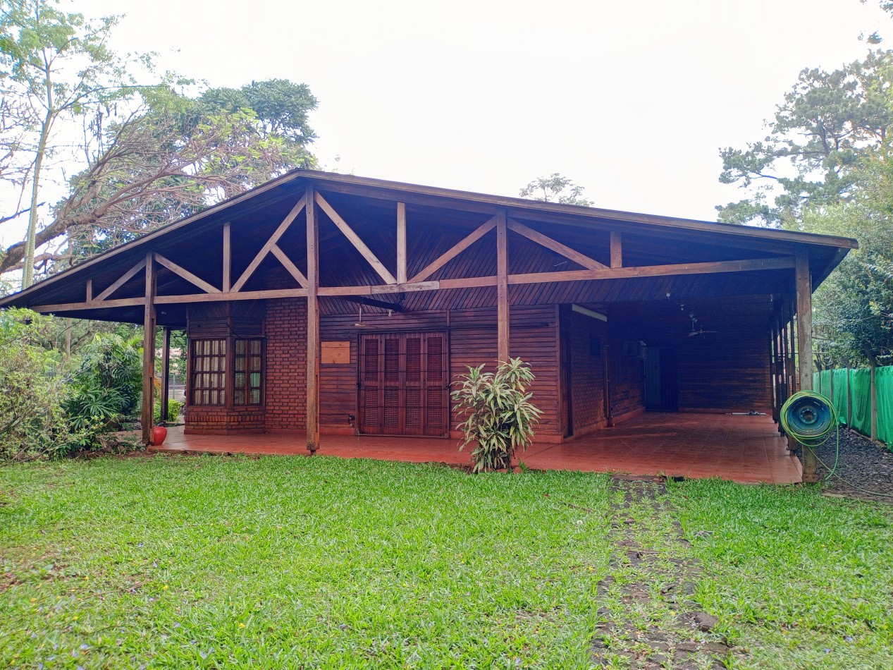 CASA DE 5 DORMITORIOS EN ALQUILER