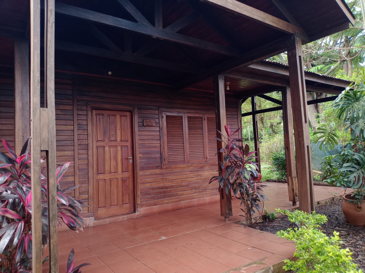 CASA DE 5 DORMITORIOS EN ALQUILER