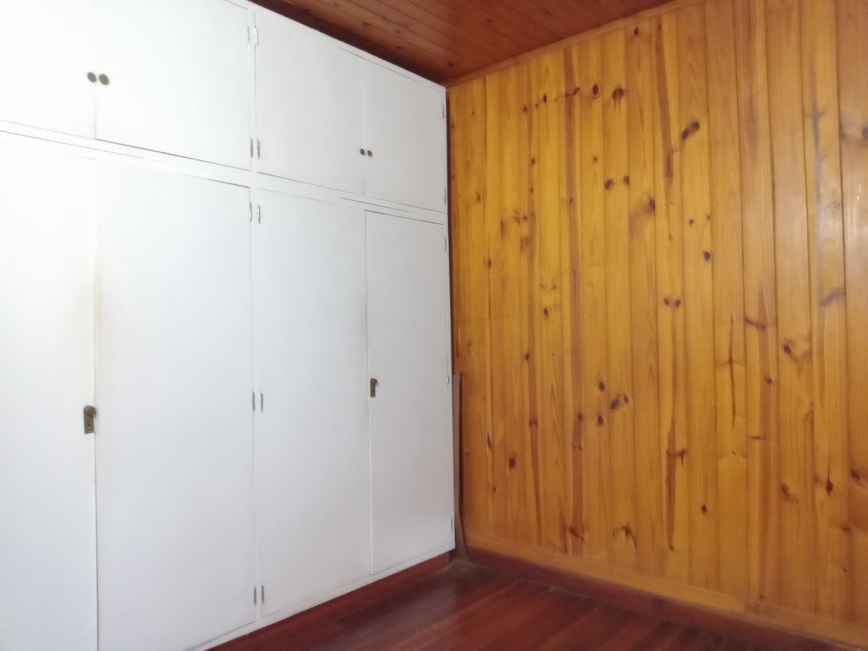 CASA DE 5 DORMITORIOS EN ALQUILER