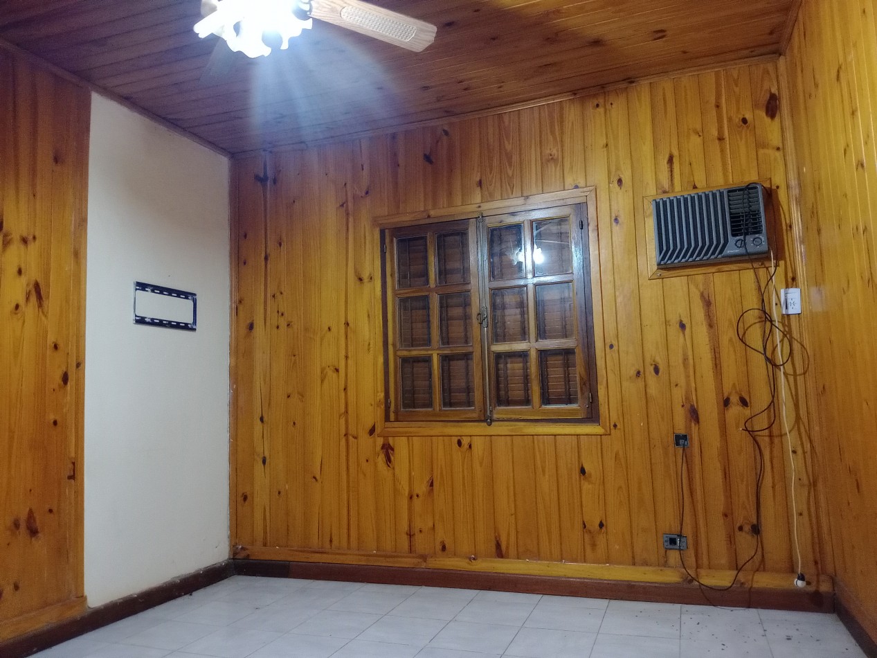 CASA DE 5 DORMITORIOS EN ALQUILER