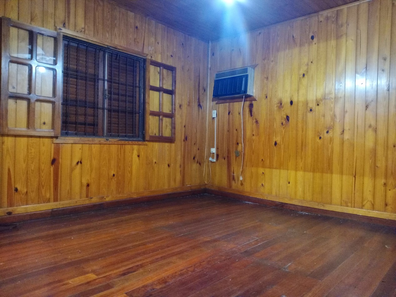 CASA DE 5 DORMITORIOS EN ALQUILER