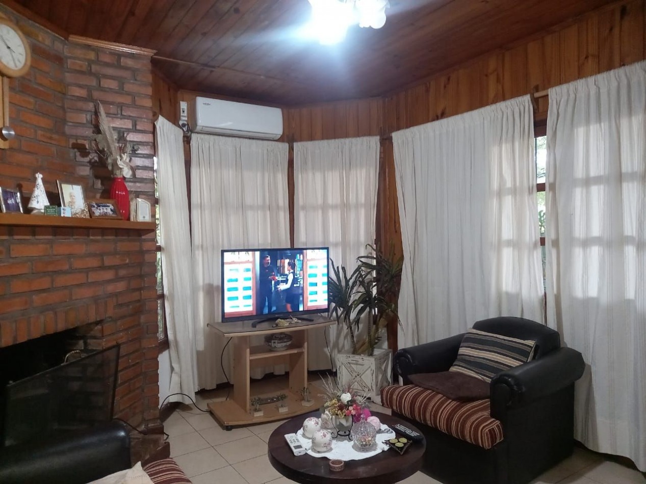 CASA DE 5 DORMITORIOS EN ALQUILER