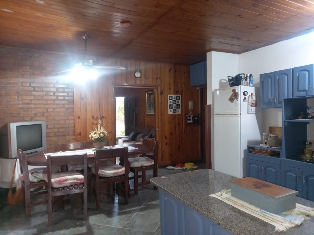 CASA DE 5 DORMITORIOS EN ALQUILER