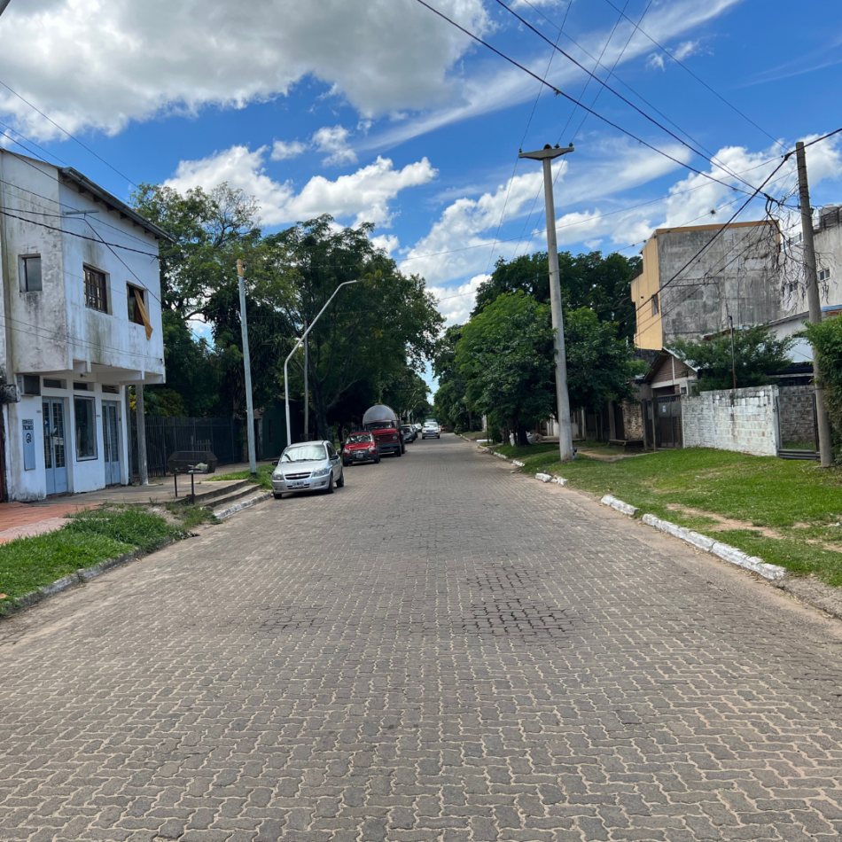 CASA AMOBLADA EN VENTA-ITUZAINGO CORRIENTES