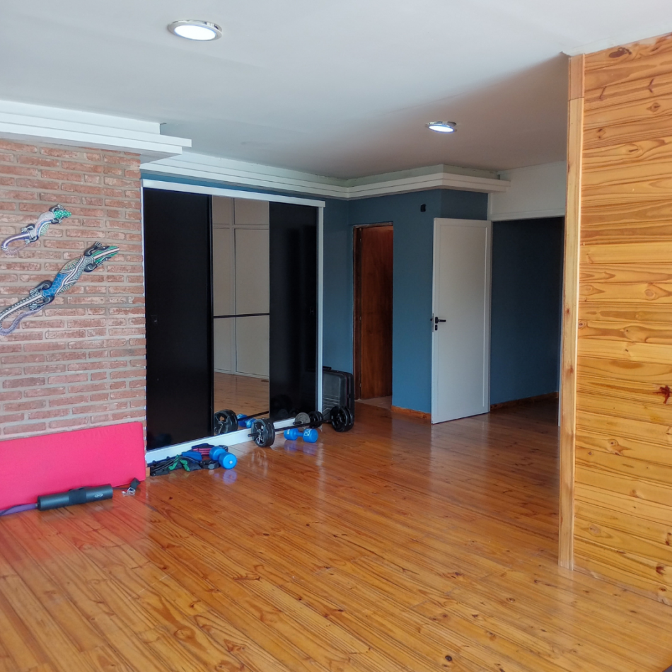 EXCLUSIVA CASA EN VENTA-BAJADA VIEJA CASI COSTANERA