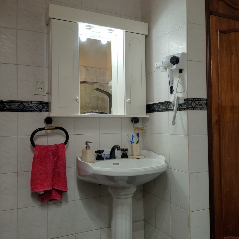 EXCLUSIVA CASA EN VENTA-BAJADA VIEJA CASI COSTANERA