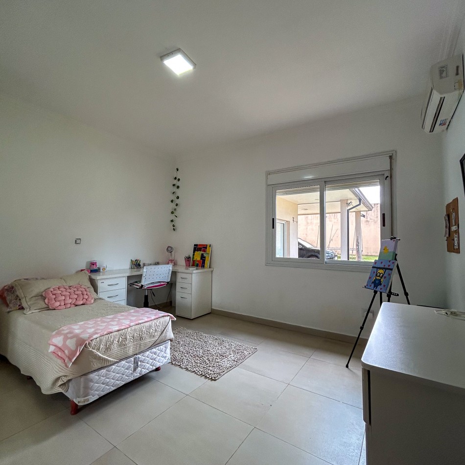 EXCLUSIVA CASA DE 4 DORMITOIROS EN ALQUILER-POSADAS MISIONES