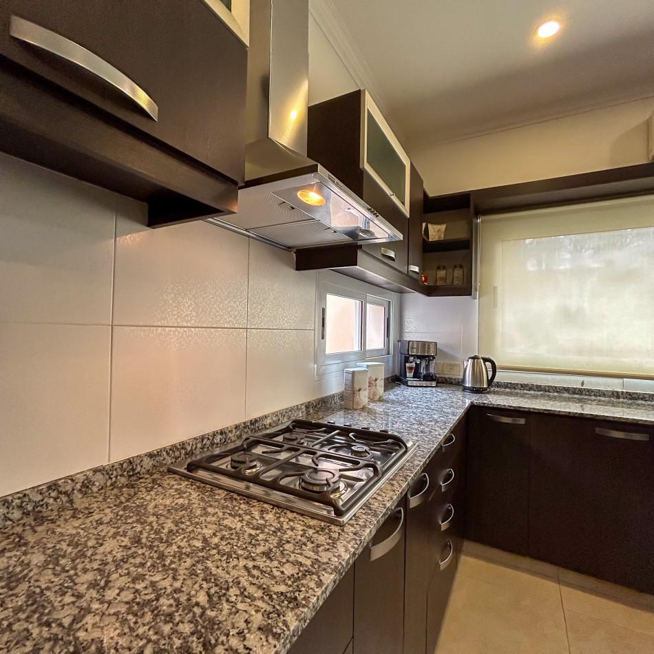 EXCLUSIVA CASA DE 4 DORMITOIROS EN ALQUILER-POSADAS MISIONES