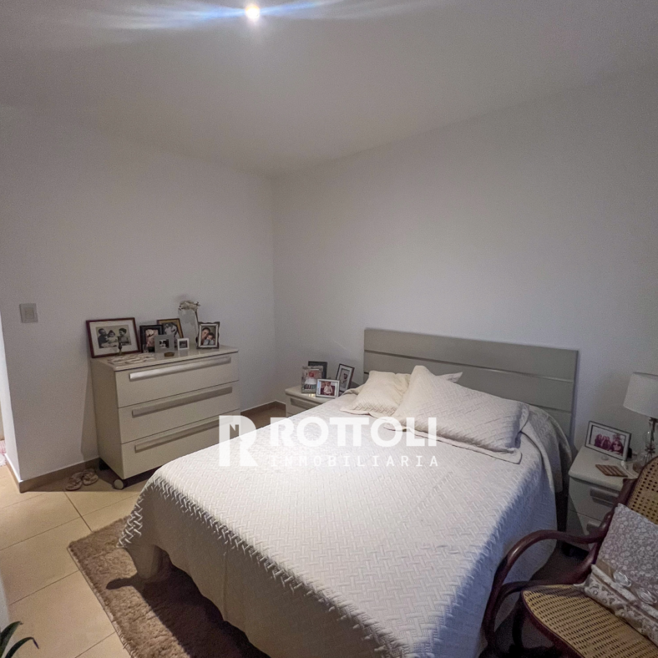 HERMOSO DEPARTAMENTO DE 2 DORMITORIOS CON COCHERA EN VENTA-POSADAS MISIONES