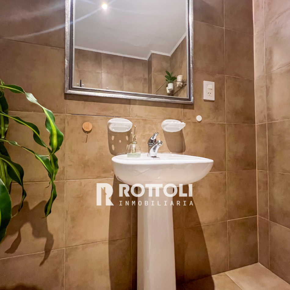 HERMOSO DEPARTAMENTO DE 2 DORMITORIOS CON COCHERA EN VENTA-POSADAS MISIONES
