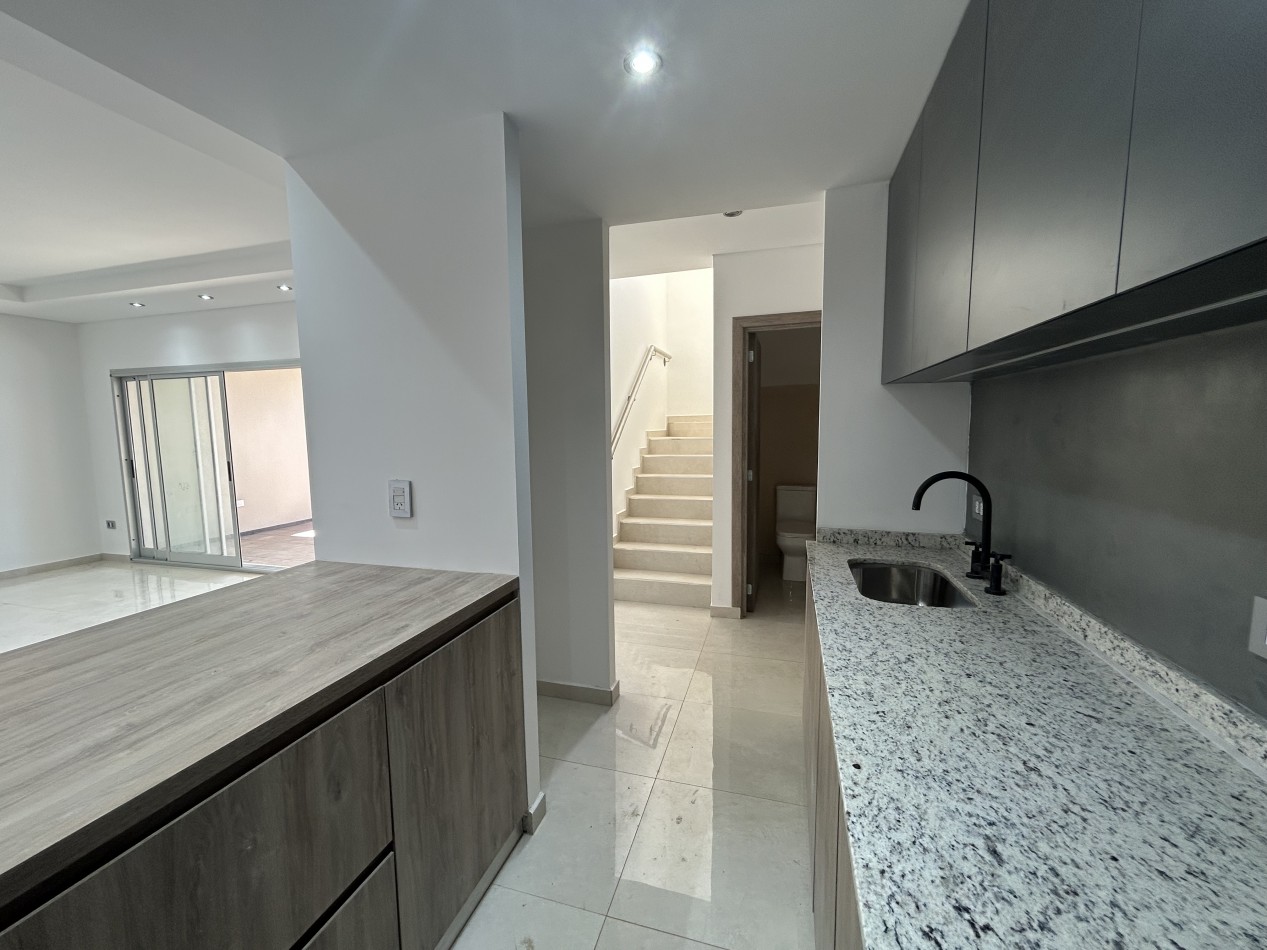 DUPLEX DE 3 DORMITORIOS EN VENTA