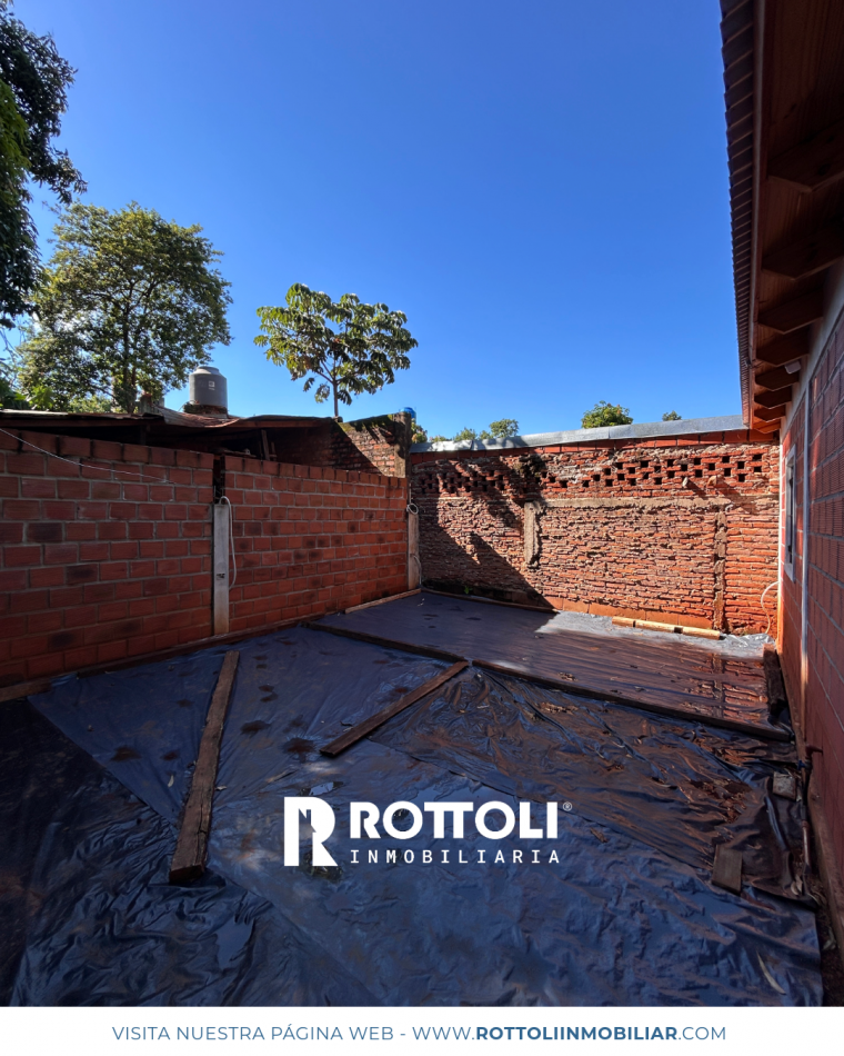 CASA DE DOS DORMITORIOS EN ALQUILER