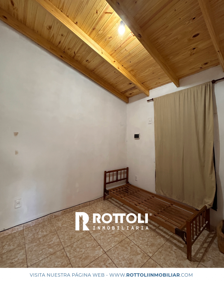 CASA DE DOS DORMITORIOS EN ALQUILER