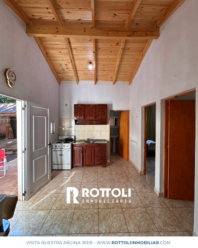 CASA DE DOS DORMITORIOS EN ALQUILER