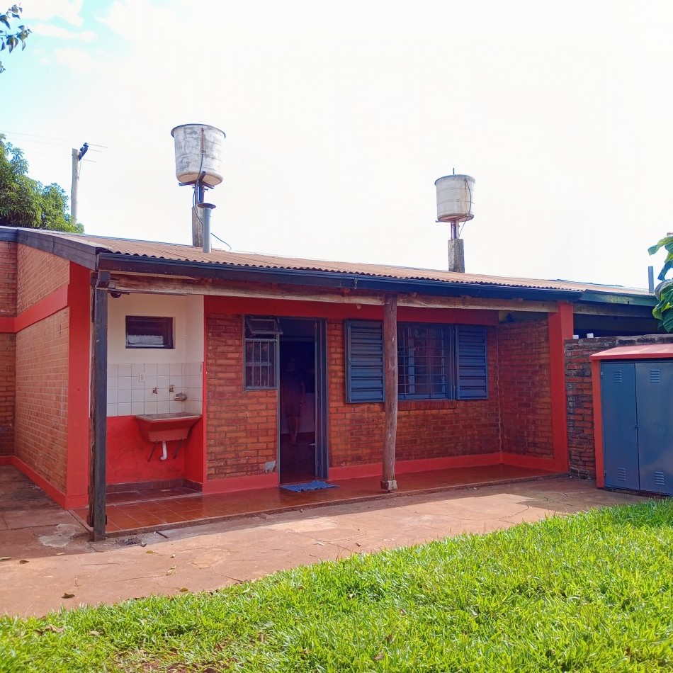 CASA DE DOS DORMITORIOS EN ALQUILER