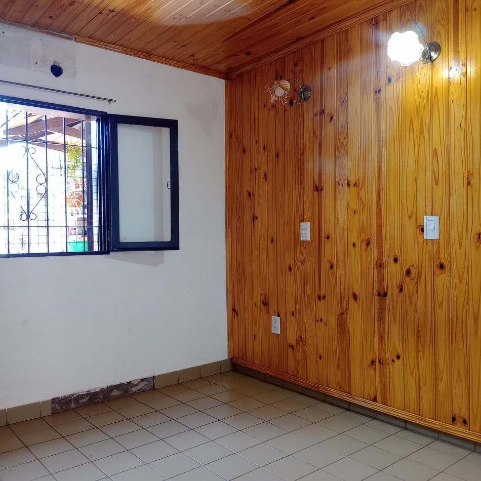 AMPLIO INMUEBLE EN VENTA-POSADAS MISIONES