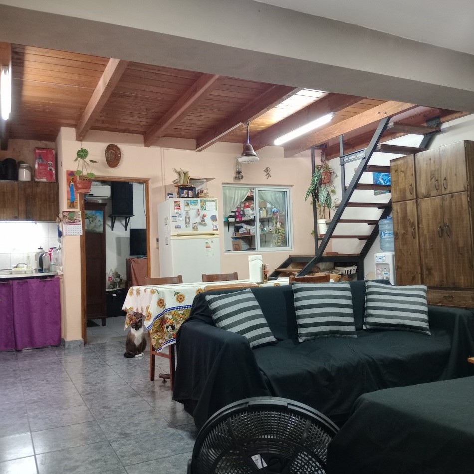 AMPLIO INMUEBLE EN VENTA-POSADAS MISIONES
