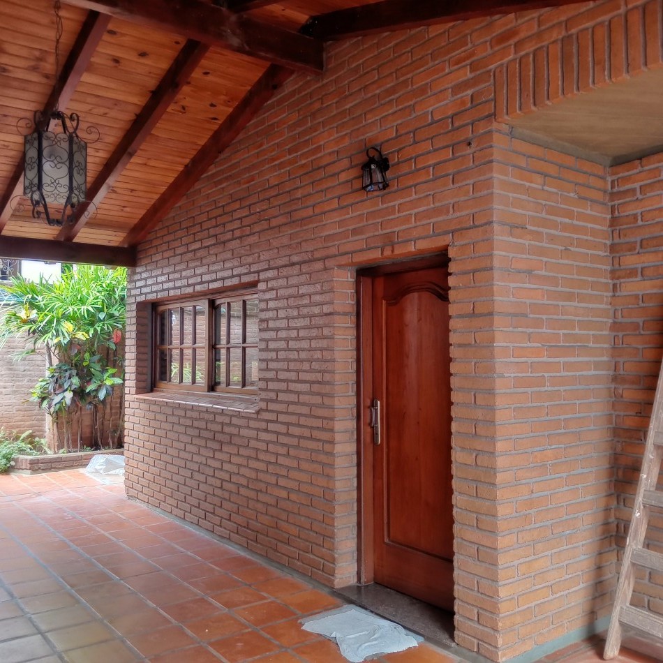 EXCLUSIVA CASA EN ALQUILER