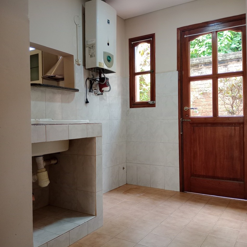 EXCLUSIVA CASA EN ALQUILER