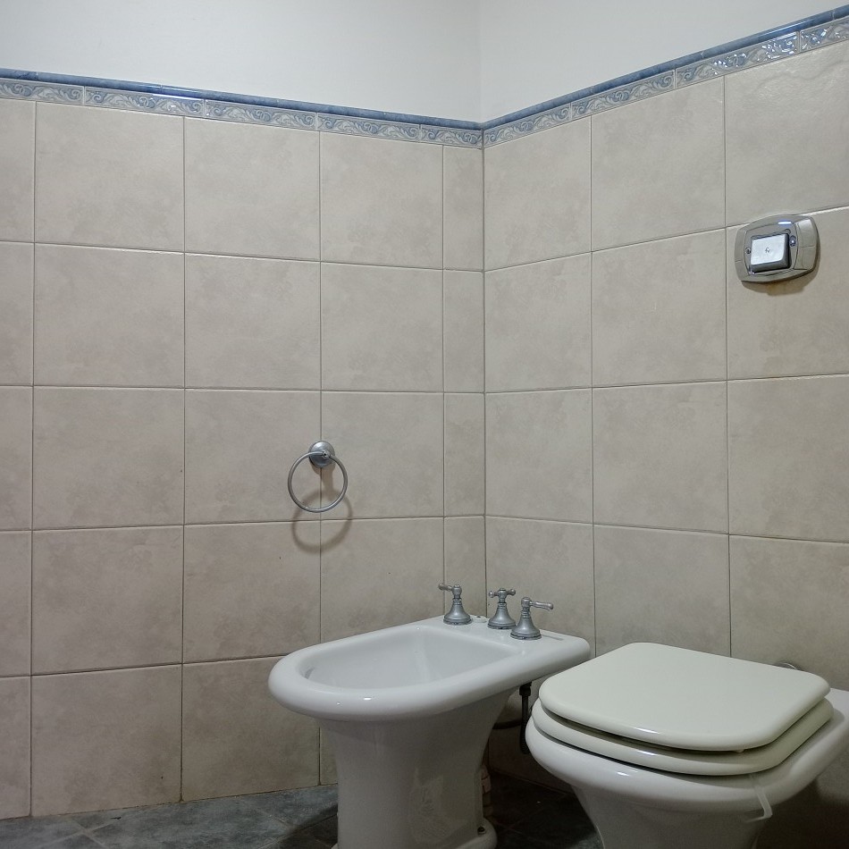 EXCLUSIVA CASA EN ALQUILER