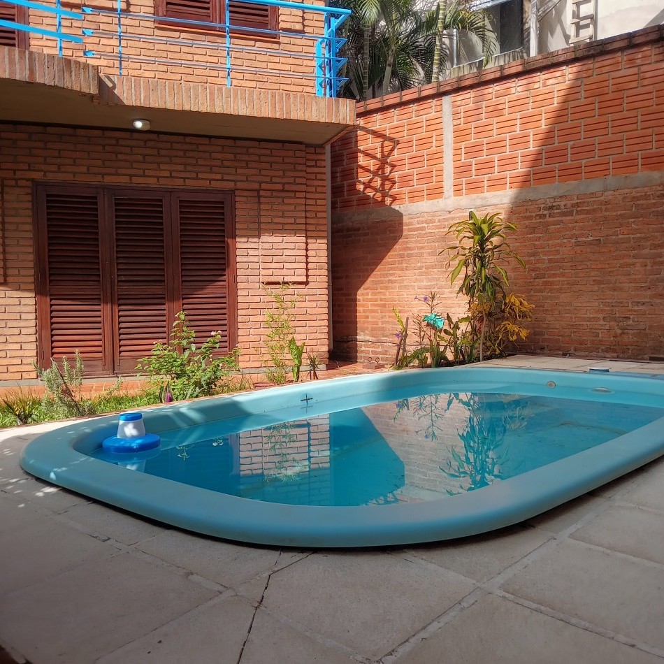EXCLUSIVA CASA EN ALQUILER