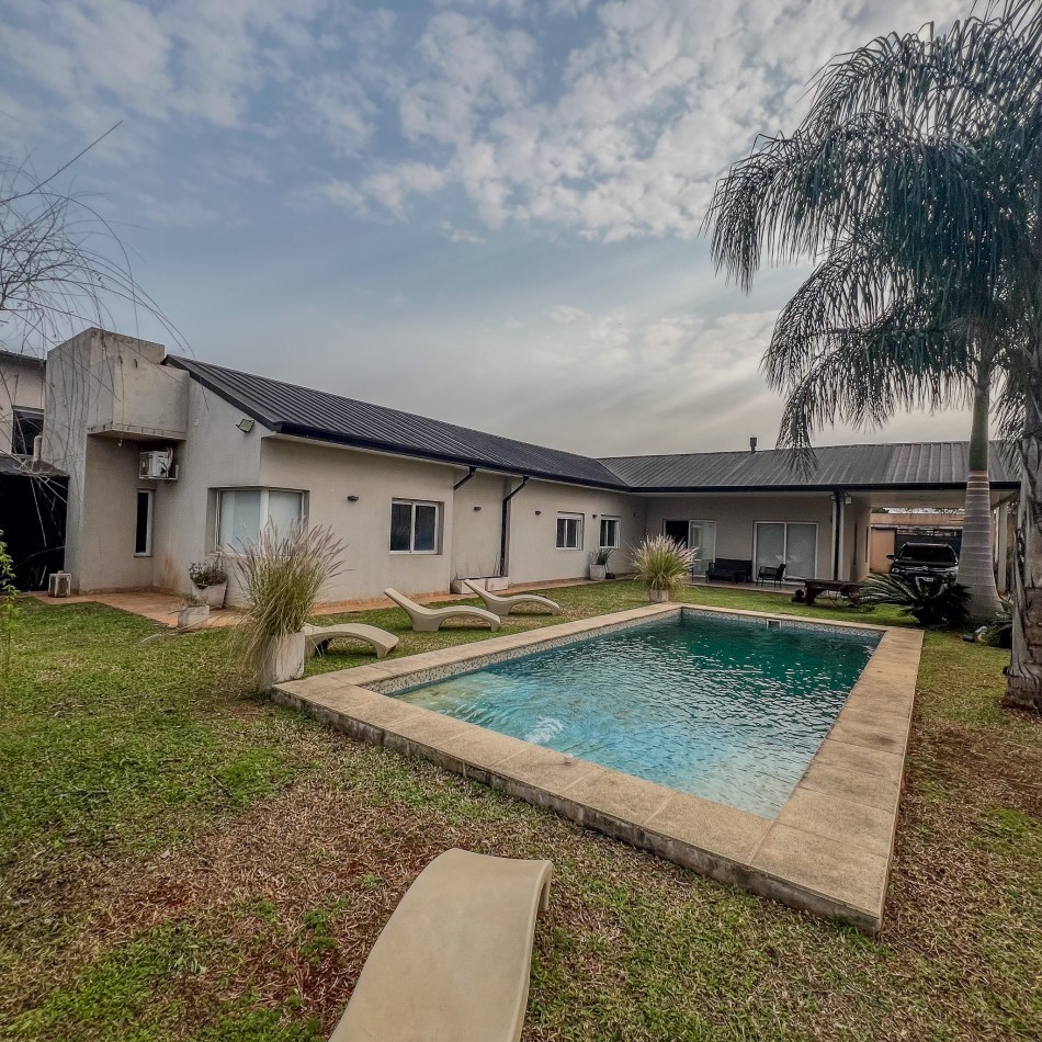 EXCLUSIVA CASA DE 4 DORMITOIROS EN VENTA-POSADAS MISIONES