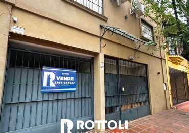 CASA DE TRES DORMITORIOS CON PISCINA EN VENTA-POSADAS MISIONES