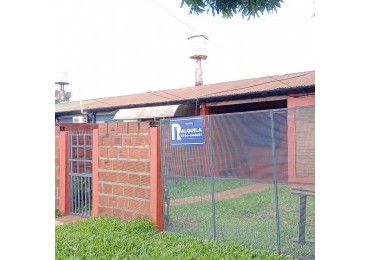 CASA DE DOS DORMITORIOS EN ALQUILER