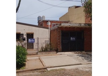 AMPLIO INMUEBLE EN VENTA-POSADAS MISIONES